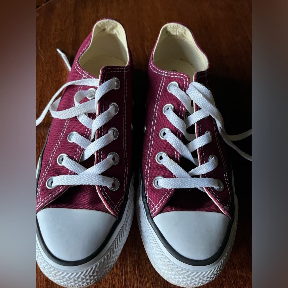 Ladies Converse